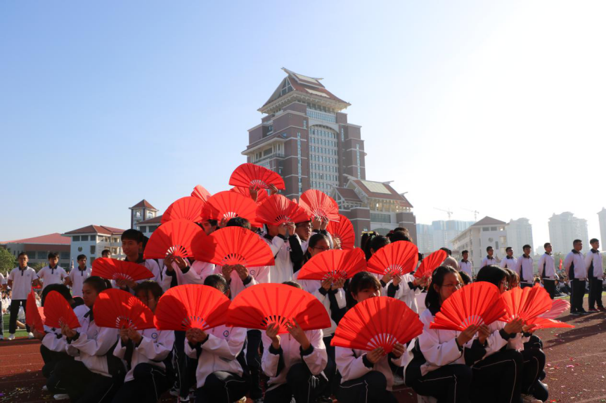 高中学校运动会开幕词_高中运动会校长开幕词_高中学校运动会致辞