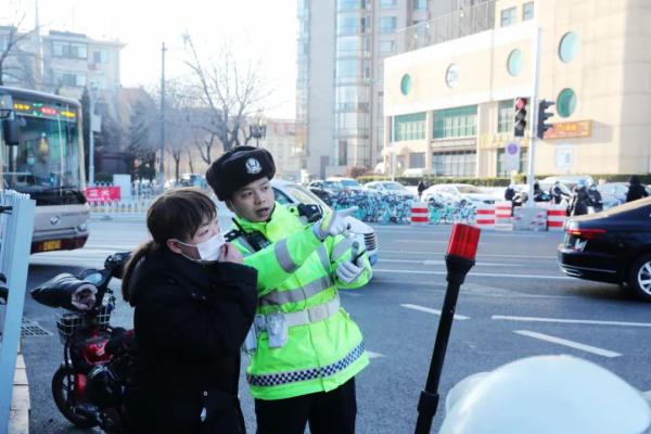 双警家庭日常_家庭警察_民警的家庭情况怎么写